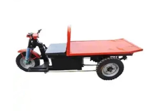 Электрический трехколесный велосипед для перевозки мокрого кирпича на кирпичном заводе на рынке Узбекистана