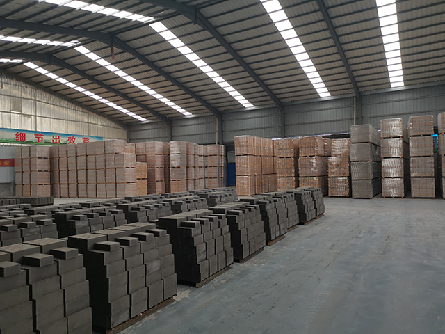 Огнеупорный кирпич